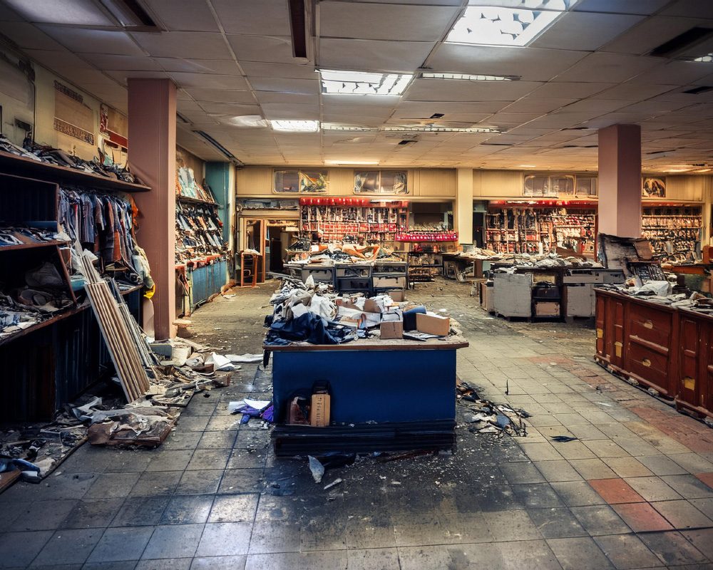 departments store using retail cleanouts services